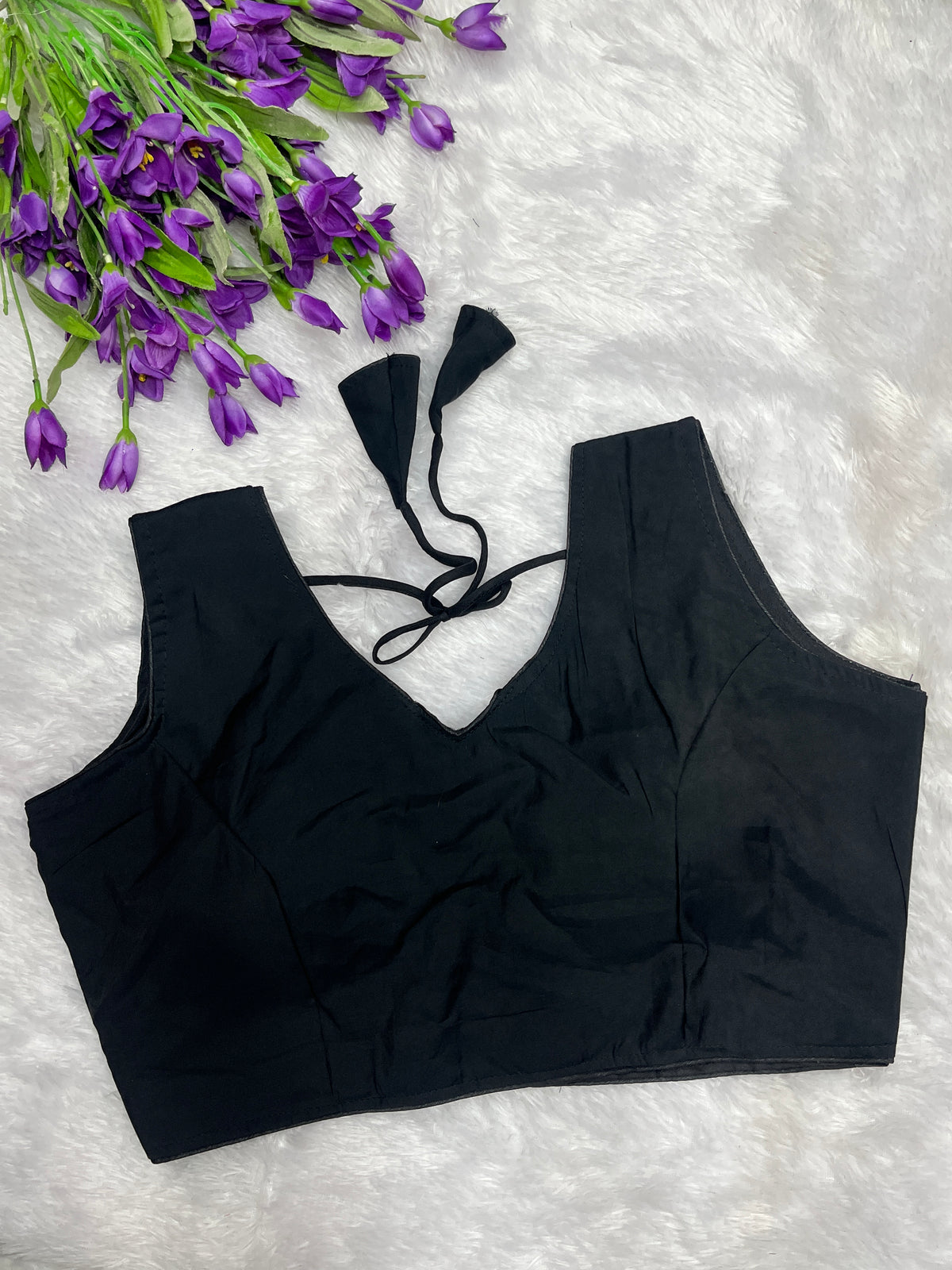 Sleevless designer blouse