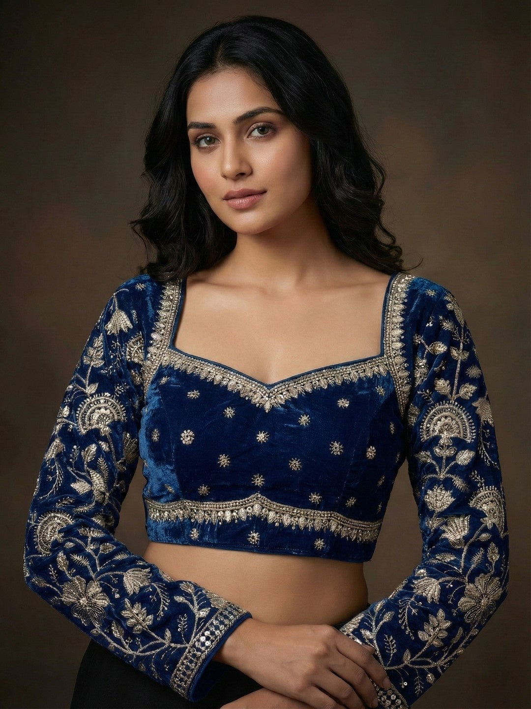 Full sleeve zari work blouse