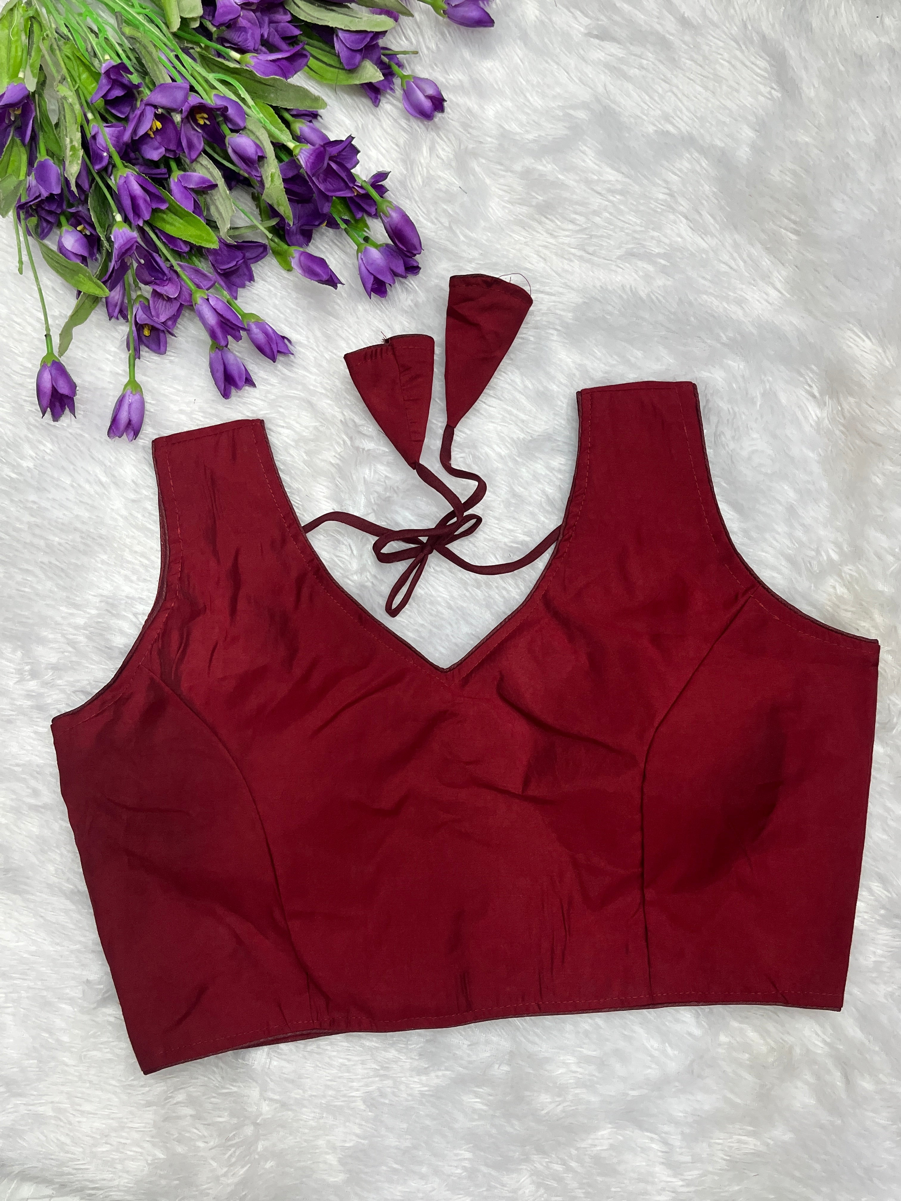 Sleevless designer blouse