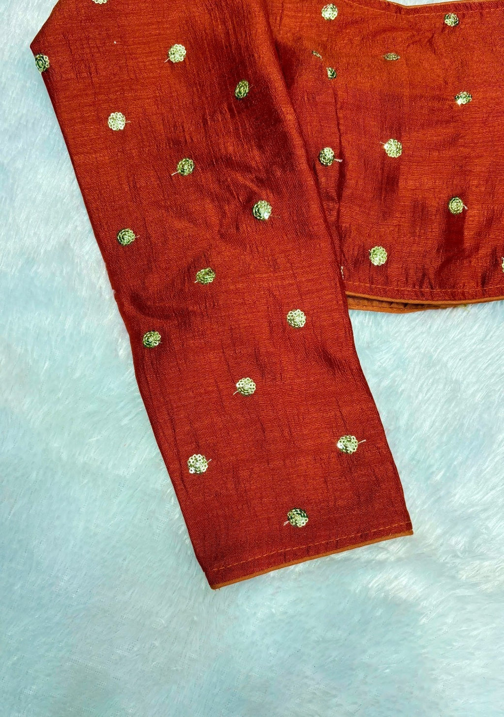Full sleeves embrodery blouse