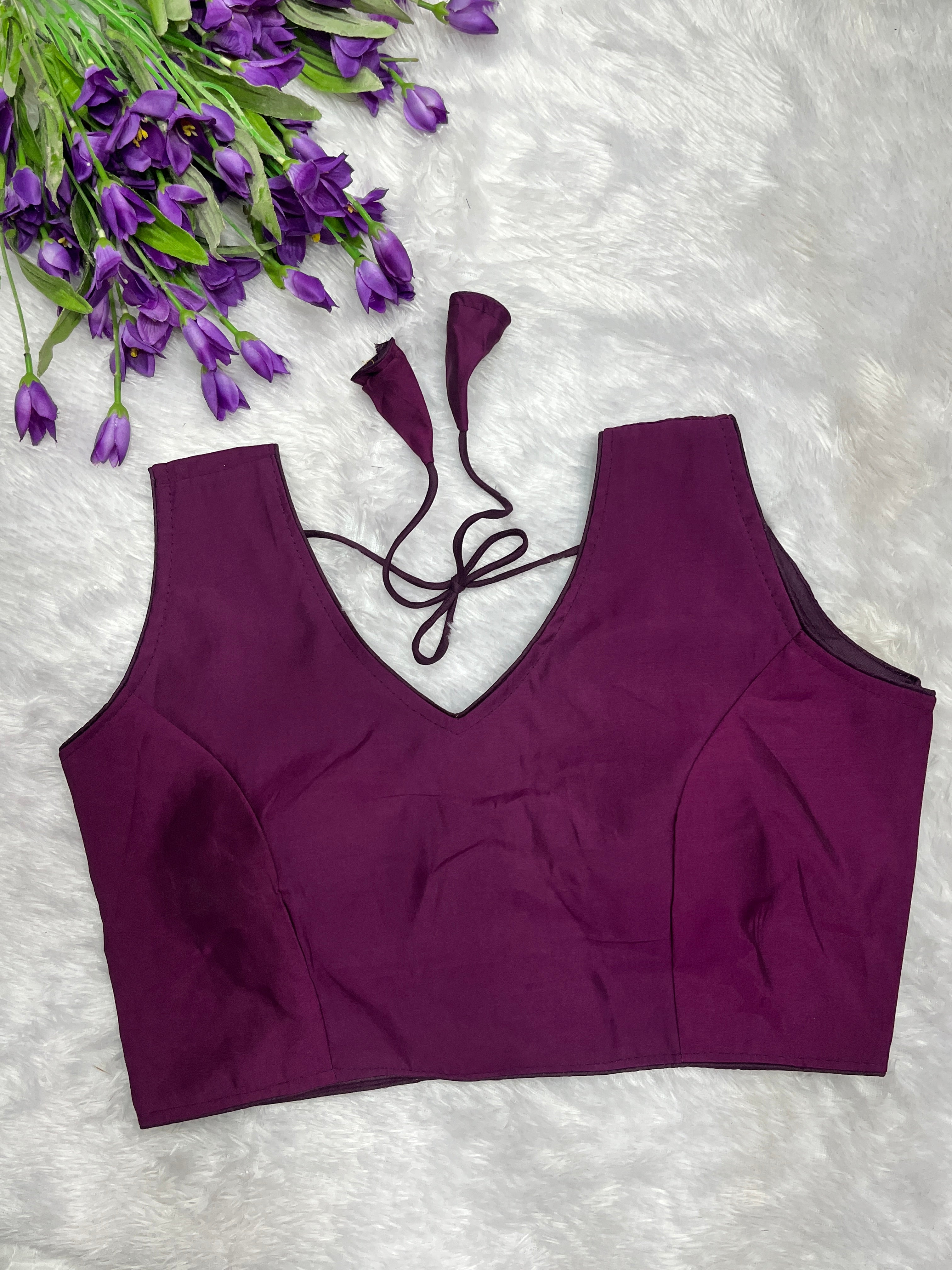 Sleevless designer blouse
